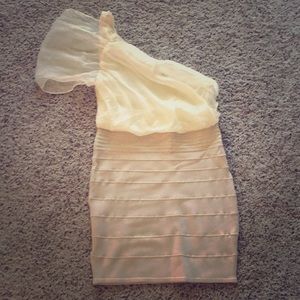 On shoulder beige mini dress